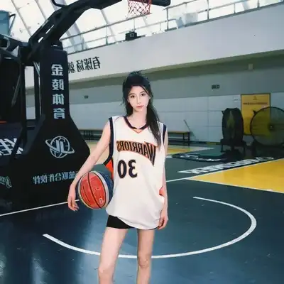 杜彤